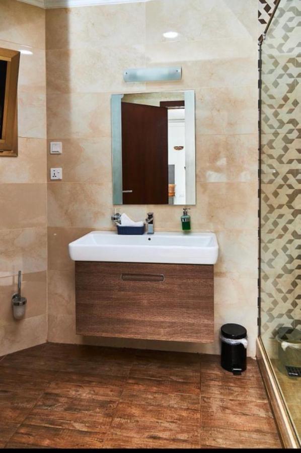 קומסי Royal Basin Resort מראה חיצוני תמונה