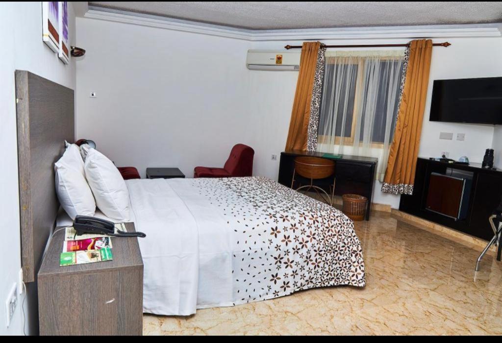 קומסי Royal Basin Resort מראה חיצוני תמונה